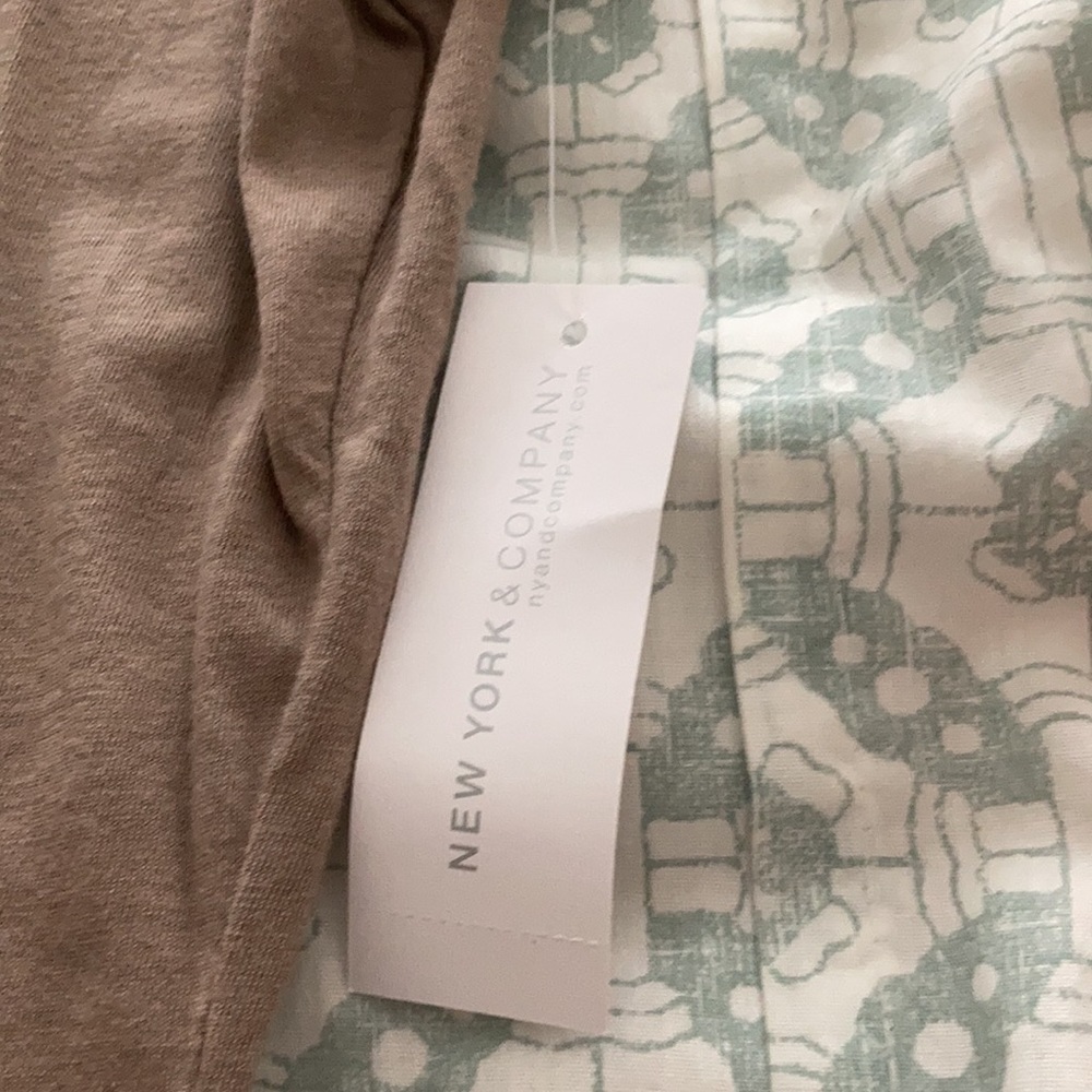 SHORT sleeve embellished tee - Picture 5 of 6